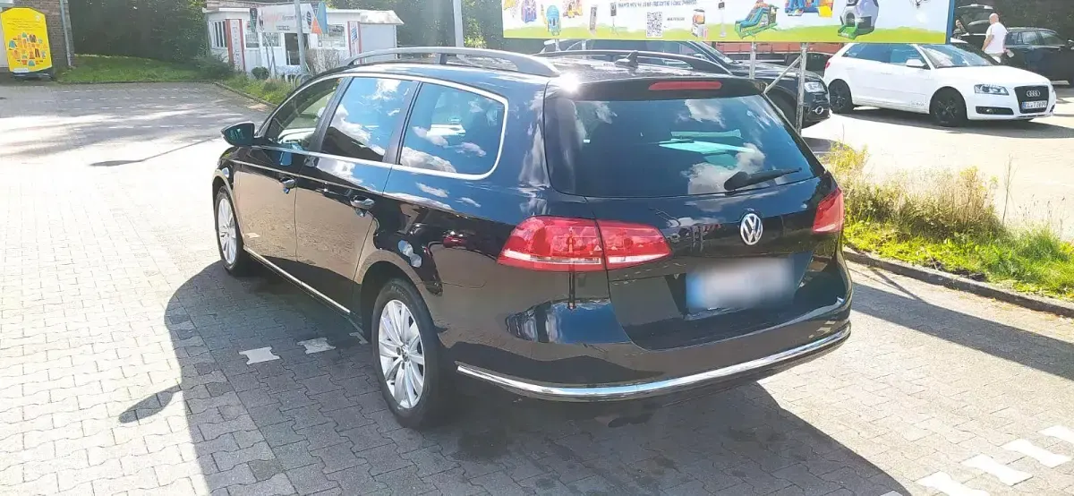 Gebraucht VW Passat 140 PS (102 kW) 2011 Schwarz Kombi