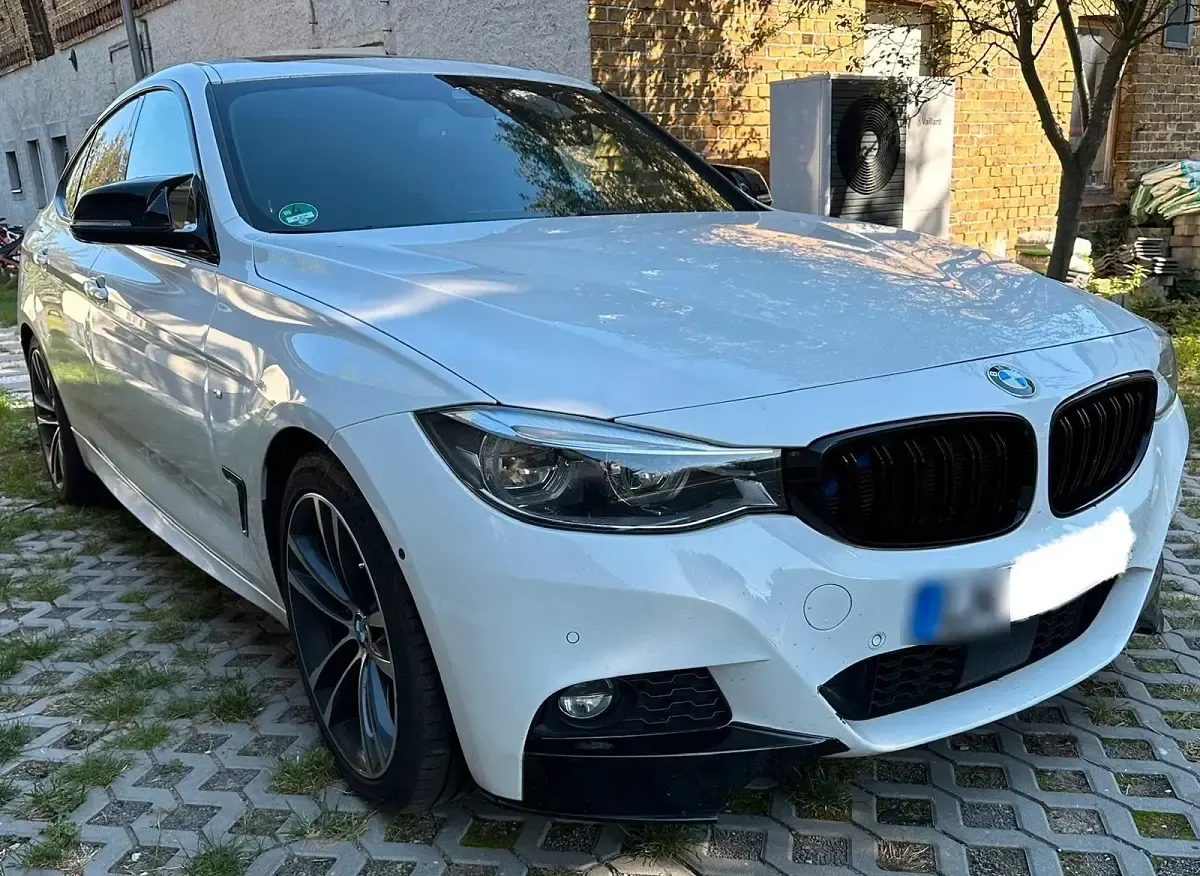 Gebraucht BMW 330 258 PS (189 kW) 2017 Weiß Coupé