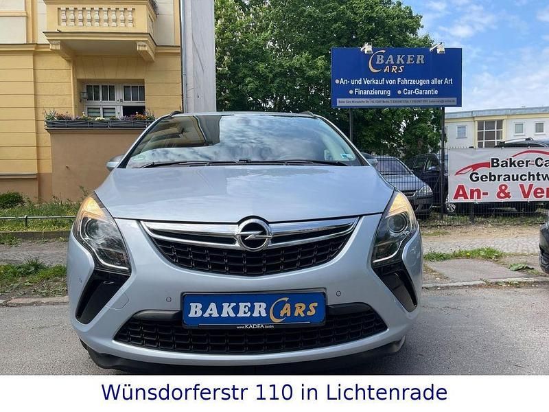 Blau Gebraucht 2016 Opel Zafira Tourer Edition Van / Kleinbus | 8.990 € (Fairer Preis) - Bild 1/4