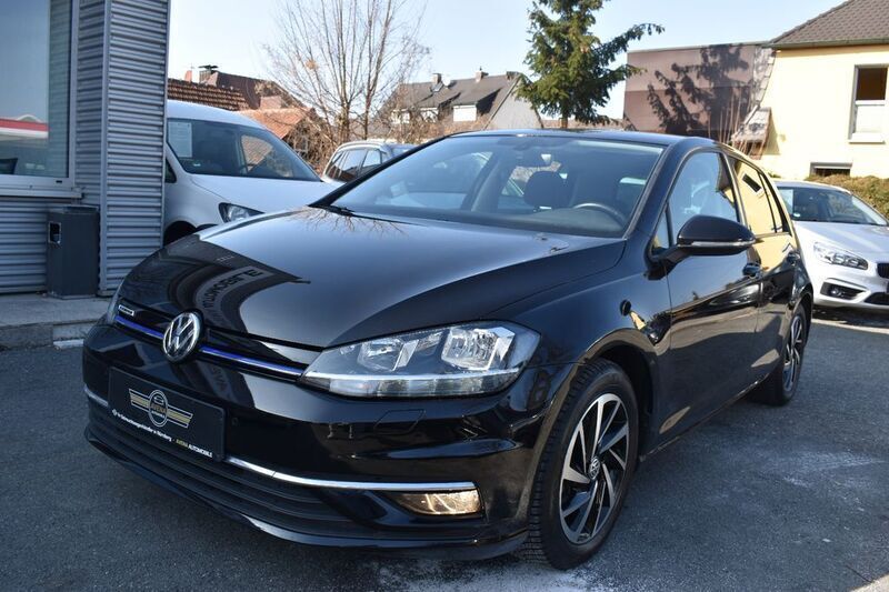 Schwarz Gebraucht 2018 VW Golf VII Join Limousine | 15.990 € (Superpreis) - Bild 1/4