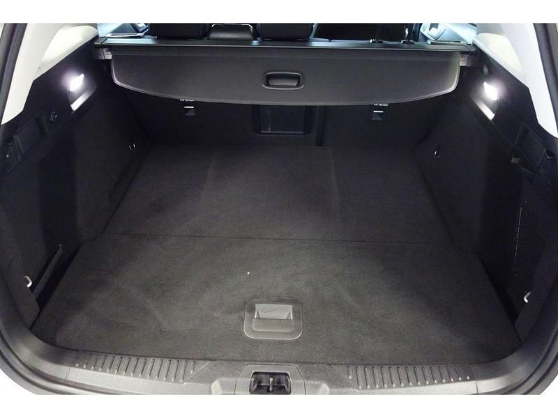 Gebraucht Ford Focus Active X 155 PS (114 kW) 2024 Silber Limousine