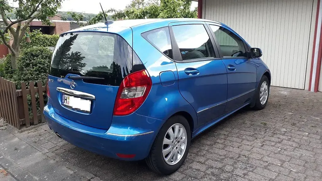 Gebraucht Mercedes A170 Elegance 116 PS (85 kW) 2008 Blau Limousine