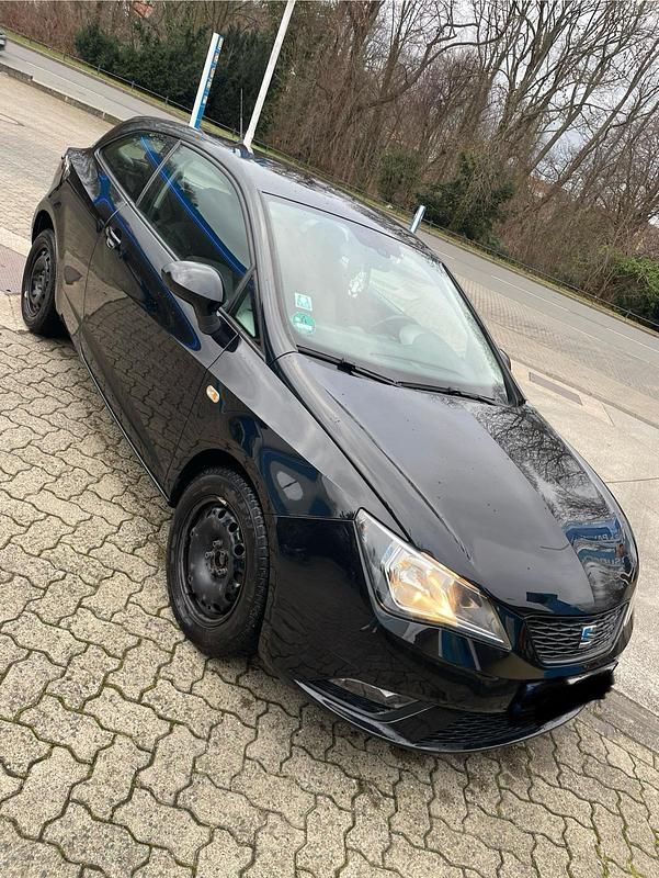 Schwarz Gebraucht 2015 Seat Ibiza Kleinwagen | 5.000 € (Guter Preis) - Bild 1/4
