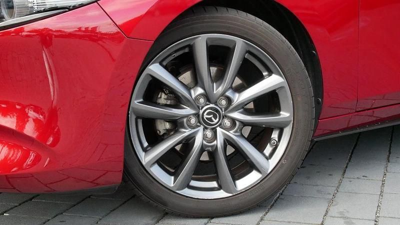 Gebraucht Mazda 3 Sky 150 PS (110 kW) 2021 Rot Limousine