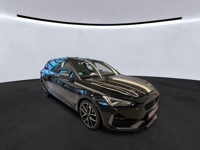 Gebraucht Cupra Leon VZ 300 PS (220 kW) 2022 Mitternachtsschwarz Limousine