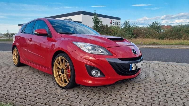Rot Gebraucht 2012 Mazda 3 Limousine | 15.490 € (Etwas zu teuer) - Bild 1/4