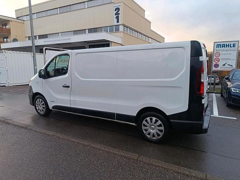 Gebraucht Nissan NV300 121 PS (88 kW) 2019 Weiß Van