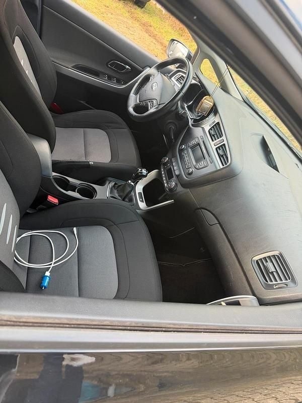 Gebraucht Kia Ceed 99 PS (72 kW) 2016 Schwarz Kleinwagen