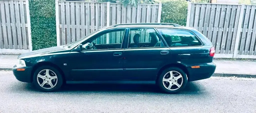 Gebraucht Volvo V40 122 PS (89 kW) 2000 Kombi