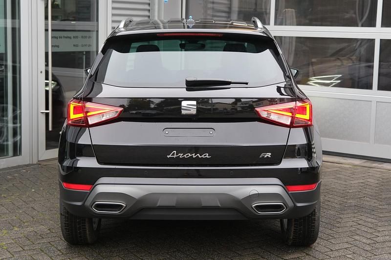 Neu Seat Arona FR 116 PS (85 kW) 2025 Magnetic tech metallic / dach schwarz SUV