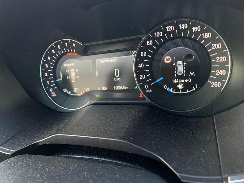 Gebraucht Ford S-MAX ST-Line 165 PS (121 kW) 2019 Weiß Van / Kleinbus