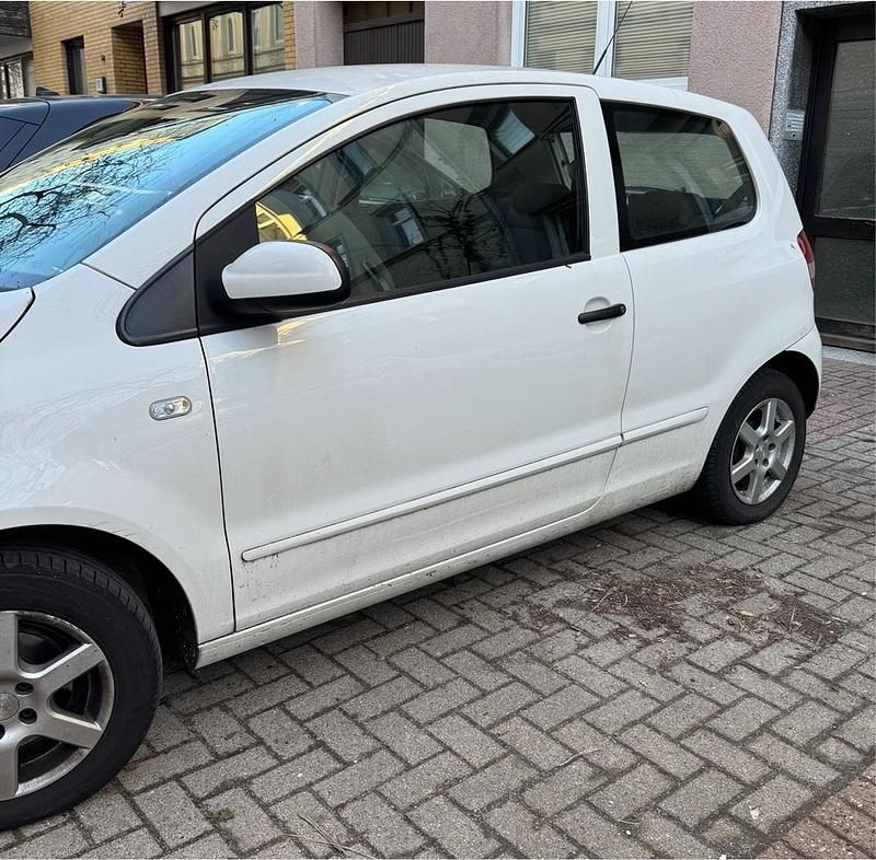 Gebraucht VW Fox 54 PS (39 kW) 2009 Weiß Kleinwagen