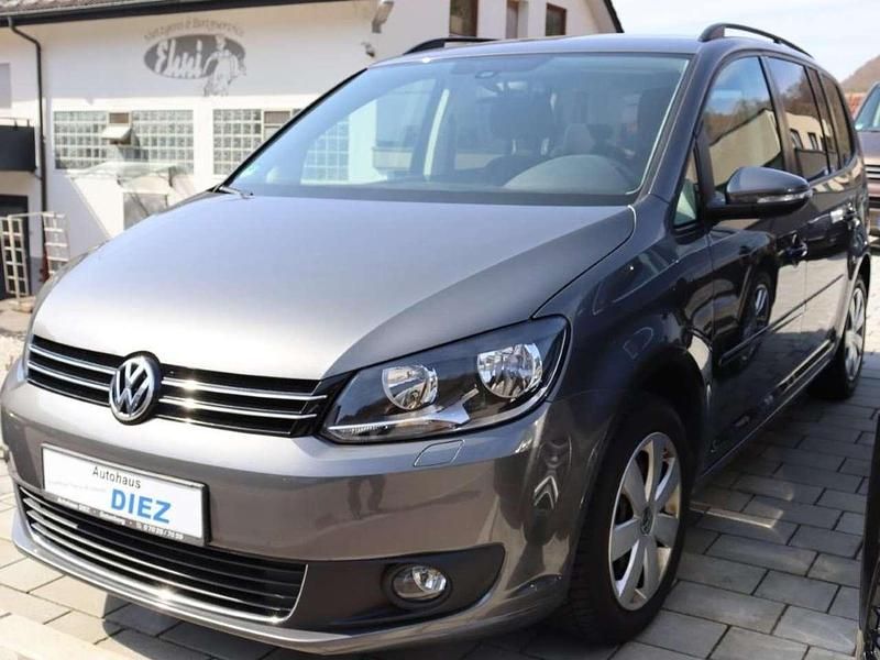 Gebraucht VW Touran Comfortline 140 PS (102 kW) 2015 Pepper grey metallic Van / Kleinbus