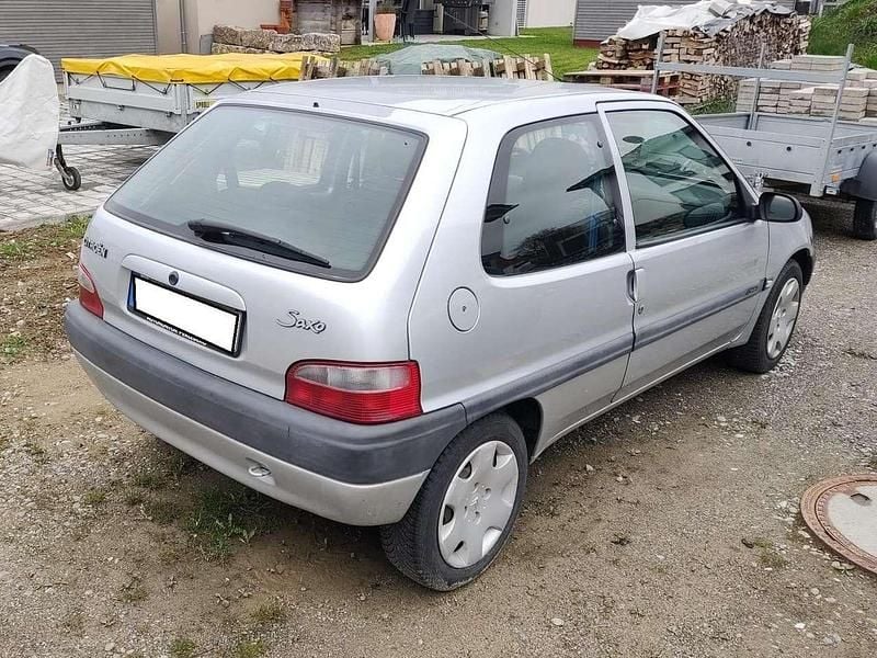 Gebraucht Citroën Saxo 60 PS (44 kW) 2002 Silber Kleinwagen