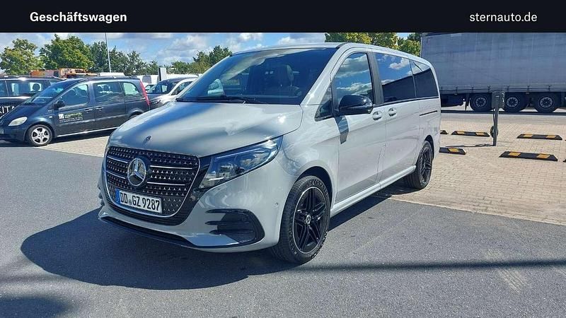 Alpingrau Gebraucht 2025 Mercedes V300 AMG line Van / Kleinbus | 94.962 € (Etwas zu teuer) - Bild 1/4
