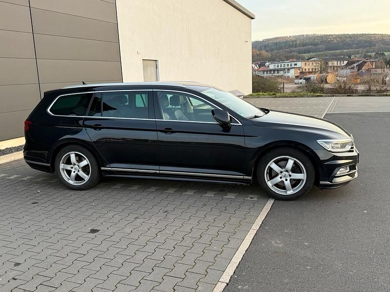 Gebraucht VW Passat R-line 190 PS (139 kW) 2016 Schwarz Kombi