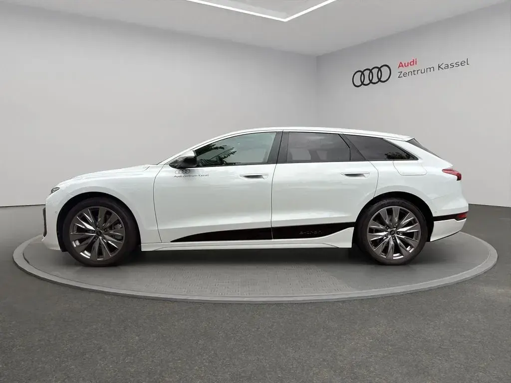 Używany Audi A6 e-tron Ambiente 239 kW (326 KM) 2025 Szary Kombi