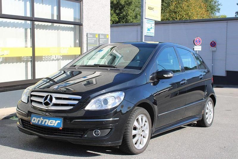 Schwarz Gebraucht 2007 Mercedes B200 Van / Kleinbus | 2.340 € (Superpreis) - Bild 1/4