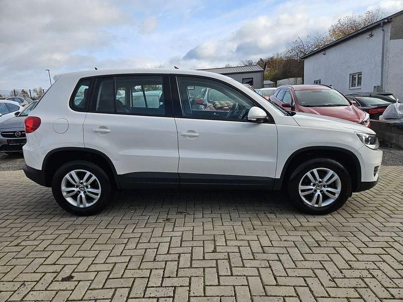 Gebraucht VW Tiguan Trendline 122 PS (89 kW) 2013 Weiß SUV