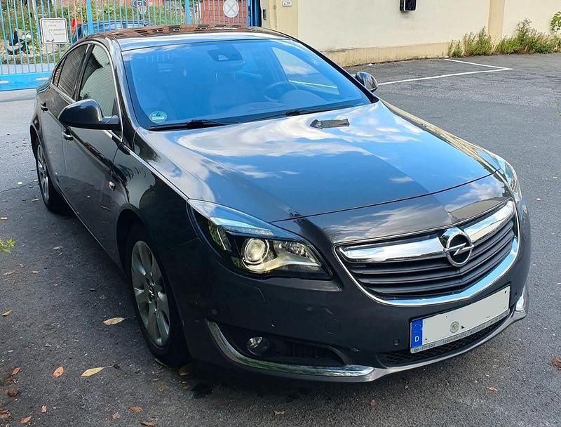 Grau Gebraucht 2015 Opel Insignia Innovation Limousine | 9.200 € (Fairer Preis) - Bild 1/4