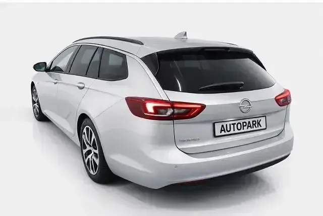 Gebraucht Opel Insignia Edition 165 PS (121 kW) 2018 Silber Kombi