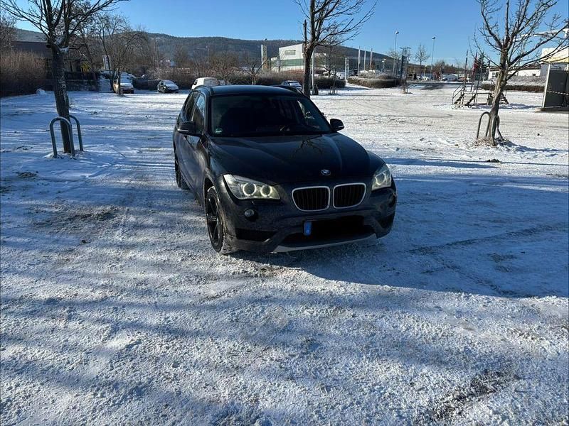 Schwarz Gebraucht 2014 BMW X1 SUV | 8.800 € (Fairer Preis) - Bild 1/4