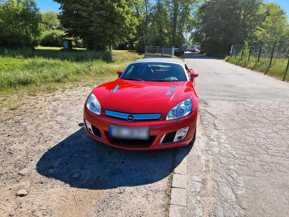 Gebraucht Opel GT 264 PS (194 kW) 2008 Rot Cabrio