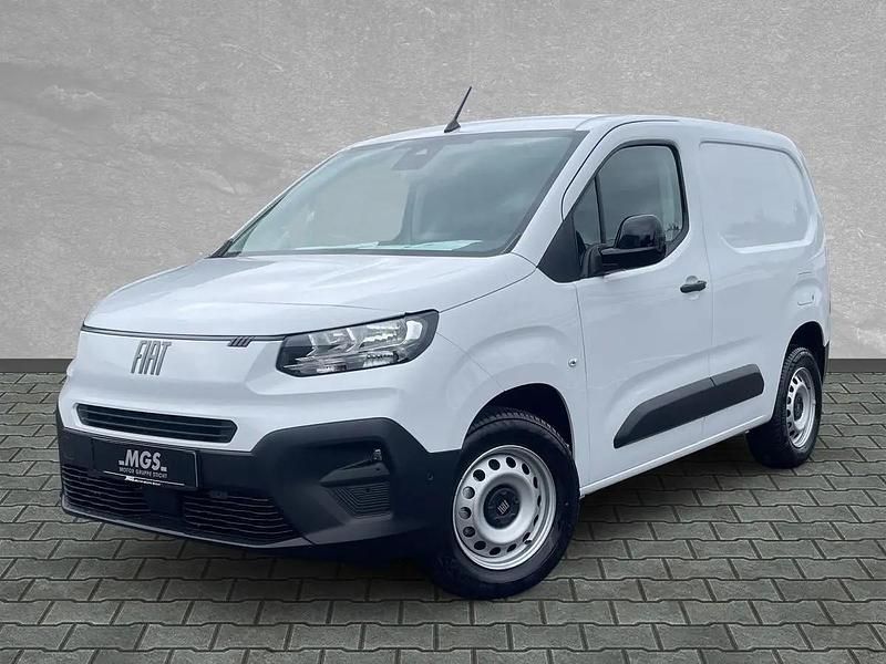 Gebraucht Fiat Doblò 101 PS (74 kW) 2025 Gelato weiß Van / Kleinbus