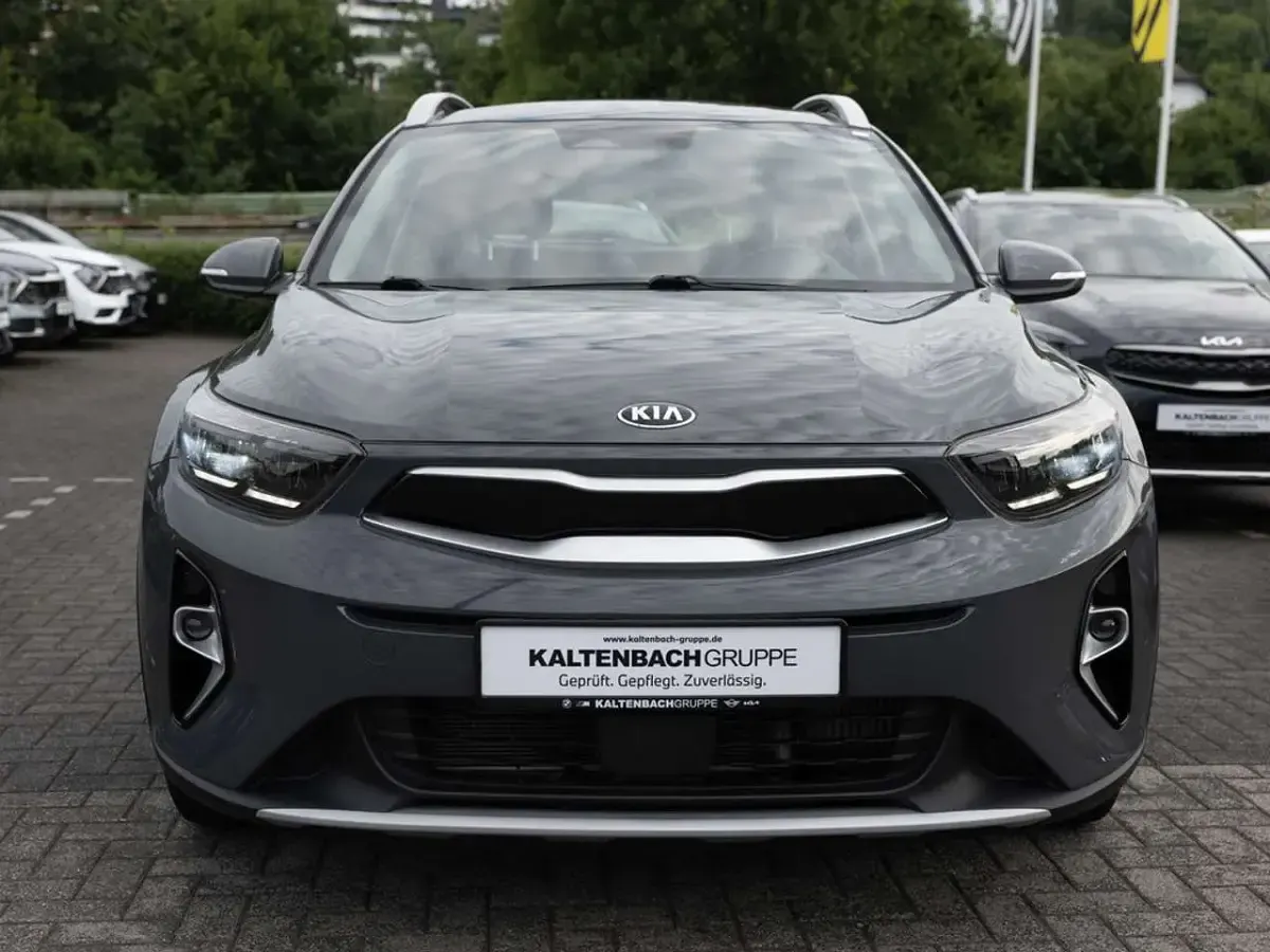 Gebraucht Kia Stonic Vision 101 PS (74 kW) 2021 Grau SUV