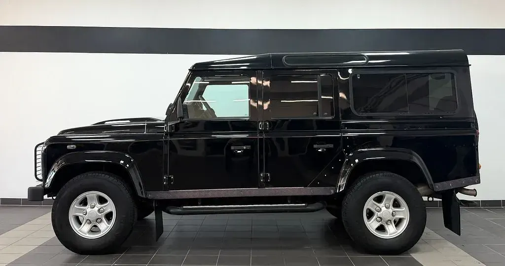 Gebraucht Land Rover Defender SE 122 PS (89 kW) 2007 Schwarz Kombi