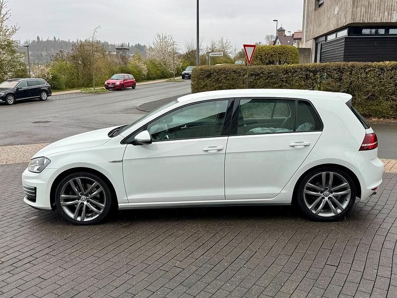 Gebraucht VW Golf VII GTD 184 PS (135 kW) 2016 Weiß Limousine
