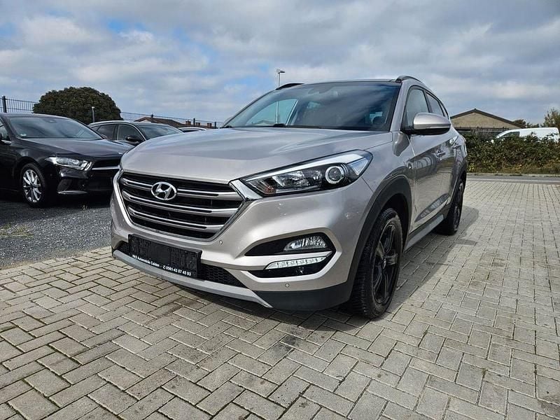 Weiß Gebraucht 2018 Hyundai Tucson Style SUV | 15.750 € (Fairer Preis) - Bild 1/4