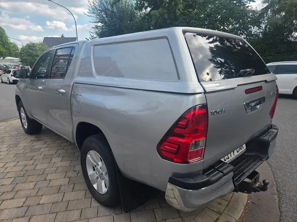 Gebraucht Toyota HiLux Comfort 150 PS (110 kW) 2019 Silber Pickup