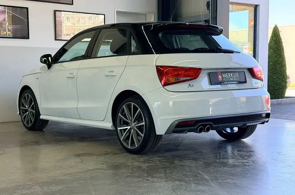 Gebraucht Audi A1 Sportback S-Line 125 PS (91 kW) 2016 Gletscherweiß metallic Kleinwagen