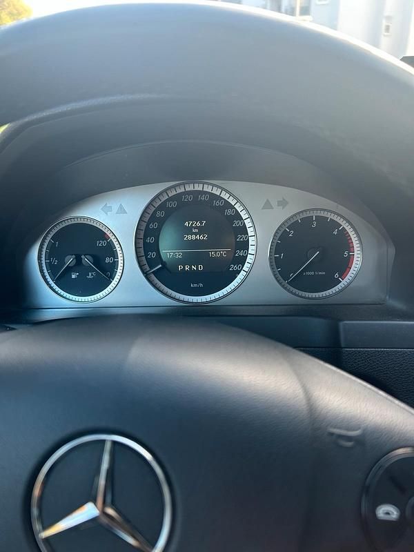 Gebraucht Mercedes C220 Avantgarde 170 PS (125 kW) 2009 Blau Kombi