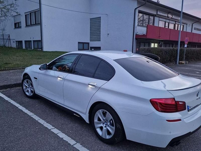 Gebraucht 2015 BMW 525 Sport Line Limousine | 19.500 € (Teuer) - Bild 1/4