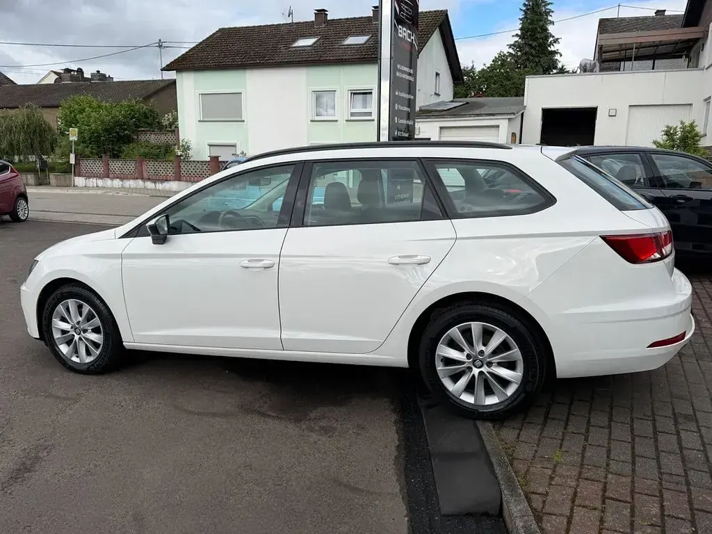 Gebraucht Seat Leon ST Style 131 PS (96 kW) 2019 Weiß Kombi