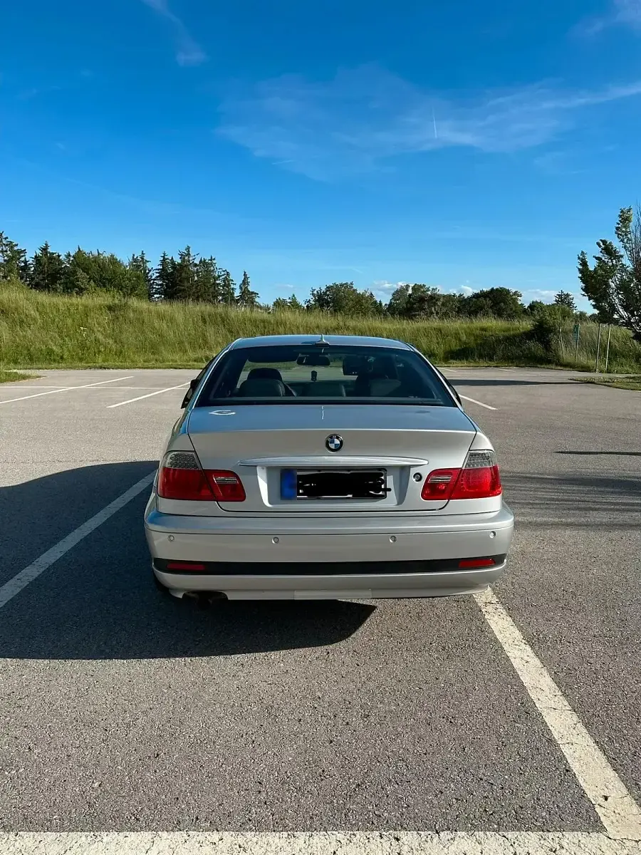 Gebraucht BMW 318 150 PS (110 kW) 2005 Silber Coupé