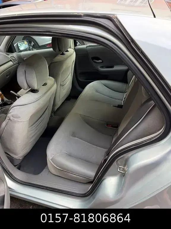 Gebraucht Renault Laguna II Privilege 120 PS (88 kW) 2002 Silber Limousine