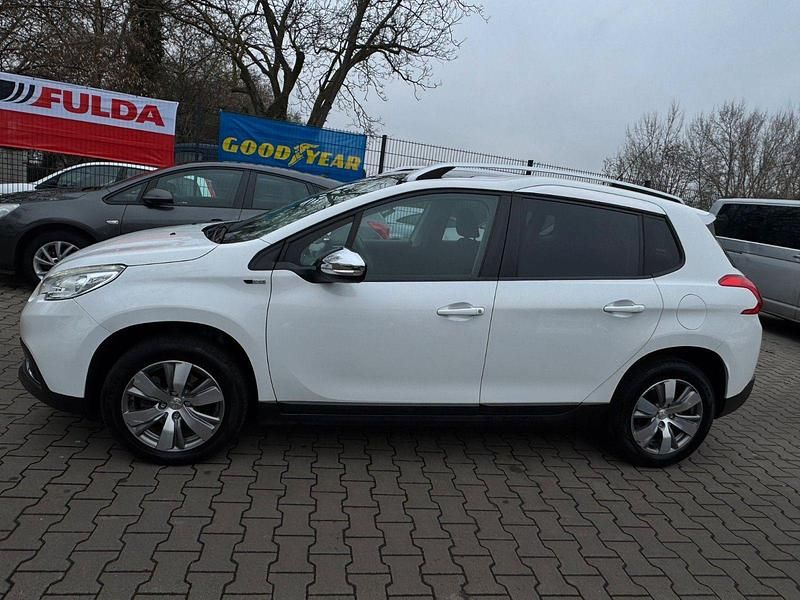 Gebraucht Peugeot 2008 Allure 110 PS (80 kW) 2015 Weiß SUV