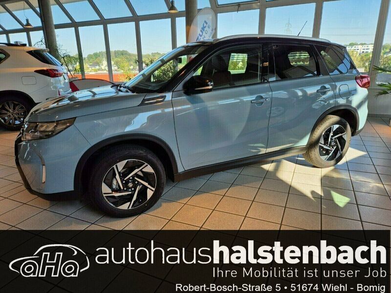 Ice gray / black Gebraucht 2024 Suzuki Vitara Comfort+ SUV | 25.990 € (Etwas zu teuer) - Bild 1/4