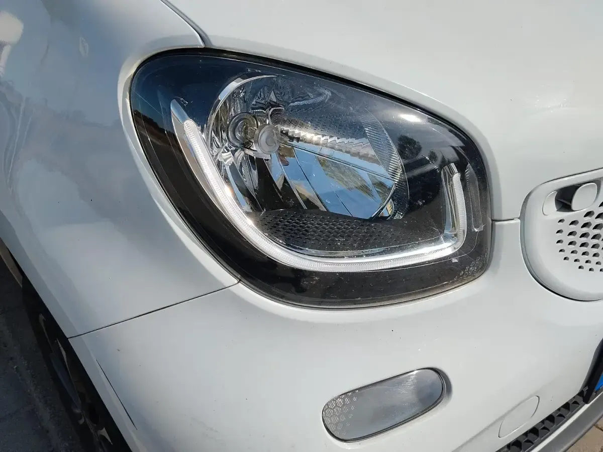 Usado Smart ForFour 90 HP (66 kW) 2016 Branco Citadino