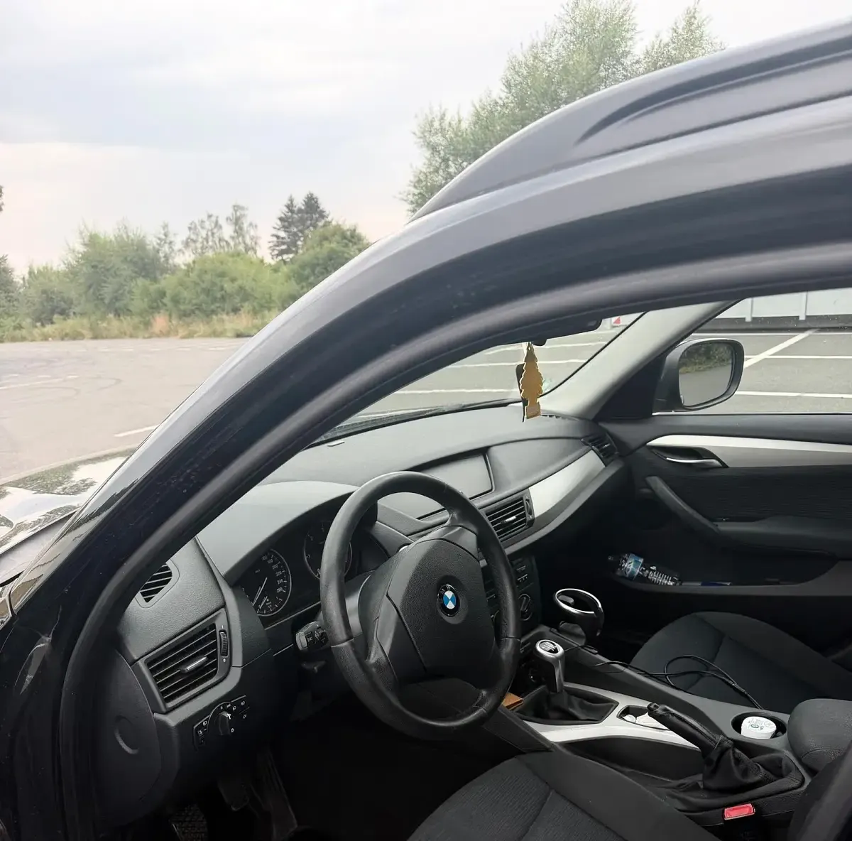 Gebraucht BMW X1 140 PS (102 kW) 2011 Schwarz SUV