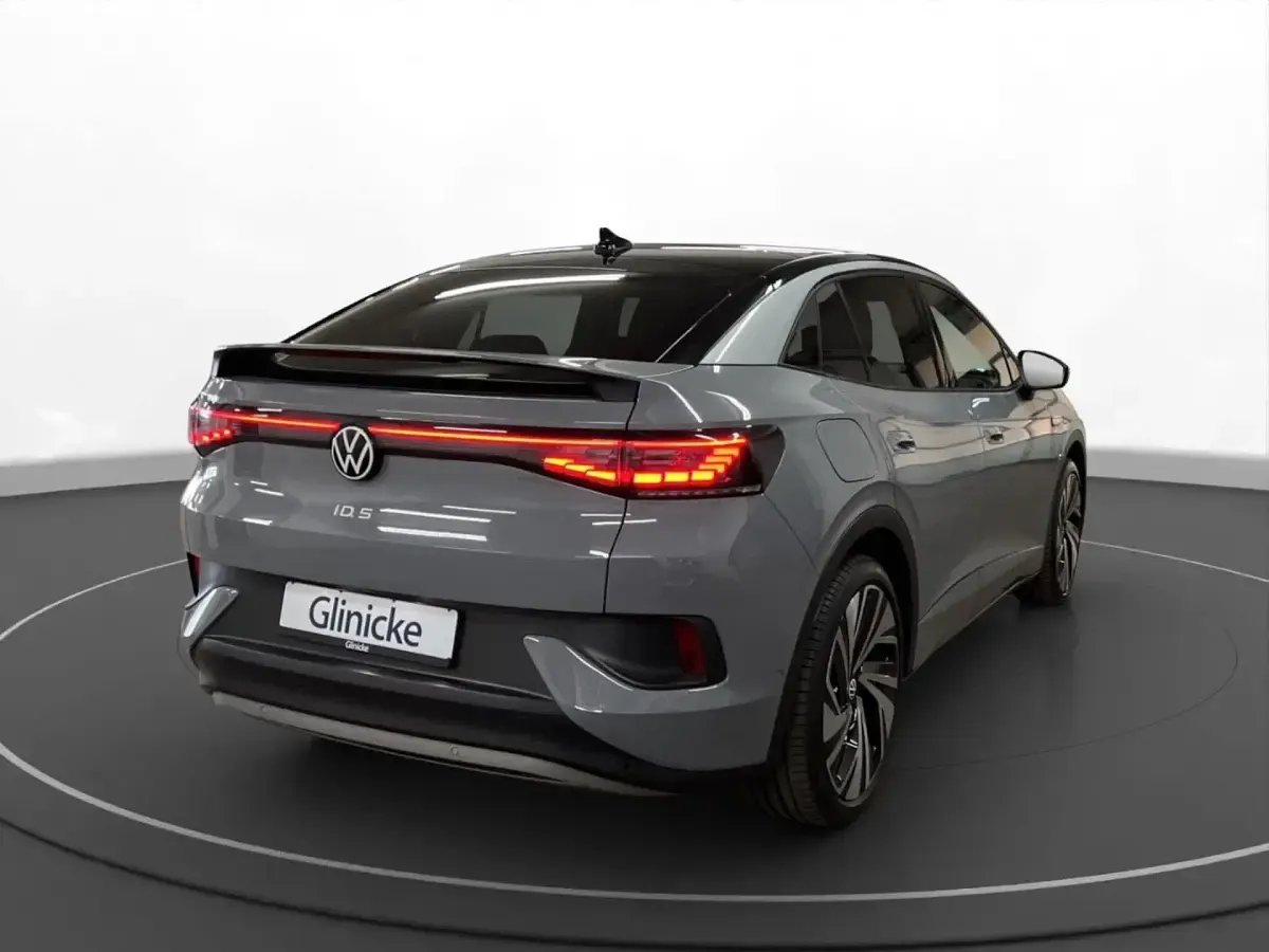 Gebraucht VW ID.5 Pro Performance 150 kW (204 PS) 2023 Grau SUV