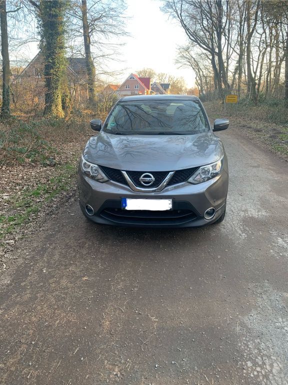 Grau Gebraucht 2015 Nissan Qashqai SUV | 8.500 € (Guter Preis) - Bild 1/4