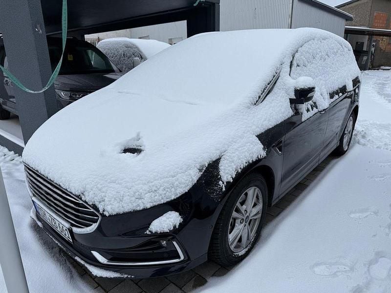 Schwarz Gebraucht 2022 Ford S-MAX Titanium Van / Kleinbus | 24.950 € (Superpreis) - Bild 1/4