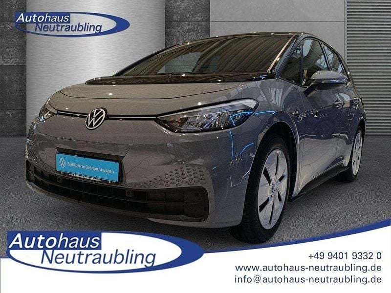Gebraucht VW ID.3 Pure 110 kW (150 PS) 2021 Mondsteingrau uni Kleinwagen