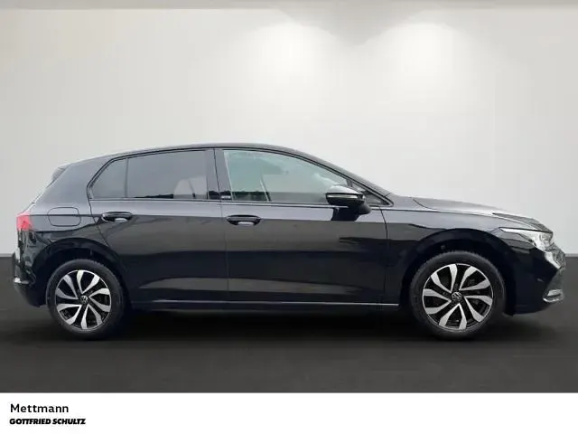 Usata VW Golf VIII Active 150 CV (110 kW) 2023 Nero Berlina