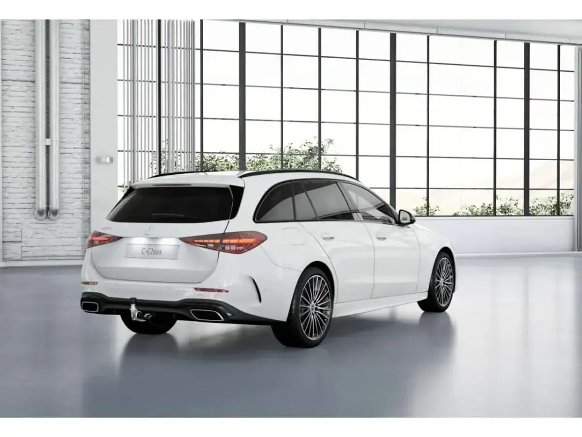 Gebraucht Mercedes C220 AMG 197 PS (144 kW) 2025 Polarweiss Limousine