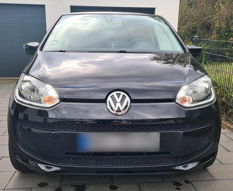 Second-hand VW up! 68 CP (50 kW) 2014 Negru Hatchback